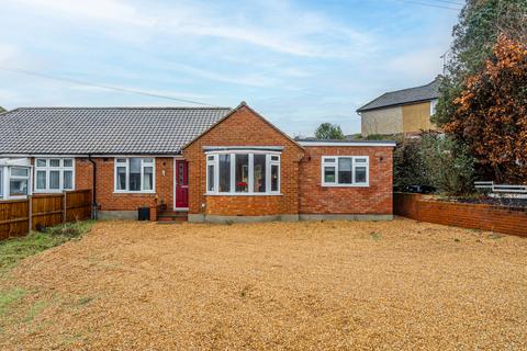 3 bedroom bungalow for sale, Castle Rise, St. Albans AL4