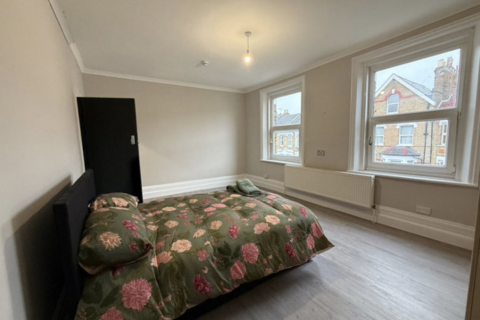 undefined, Percy Road, London N12