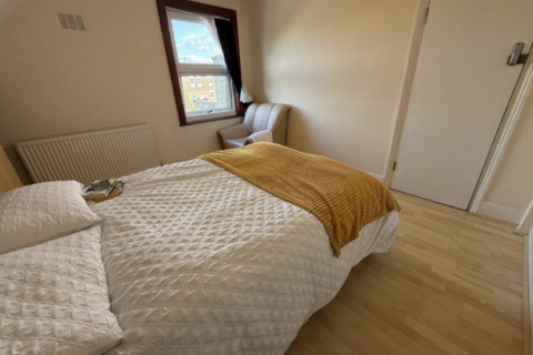 undefined, Percy Road, London N12