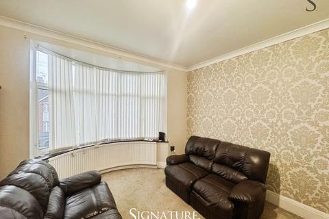 4 bedroom semi-detached house to rent, Leicester LE5