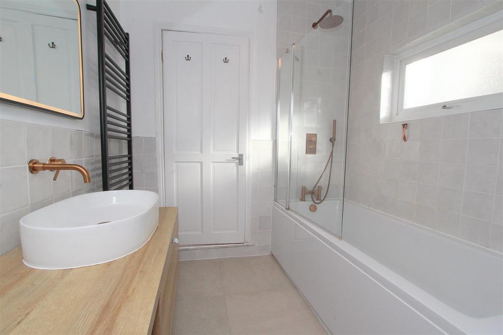 Bath b.JPG