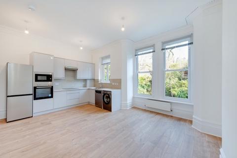 1 bedroom apartment to rent, Primrose Gardens, Belsize Park, NW3
