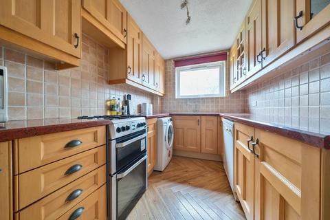 undefined, Bovingdon,  Hertfordshire,  HP3