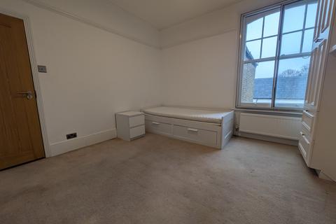 undefined, Cannon Hill, London N14