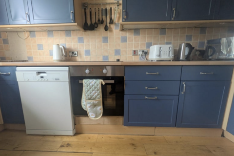 undefined, Cannon Hill, London N14