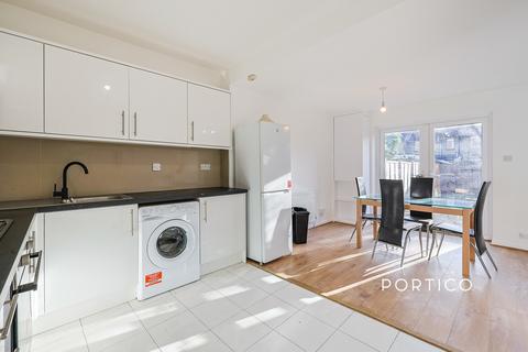 3 bedroom house to rent, Heathstan Road, London, W12