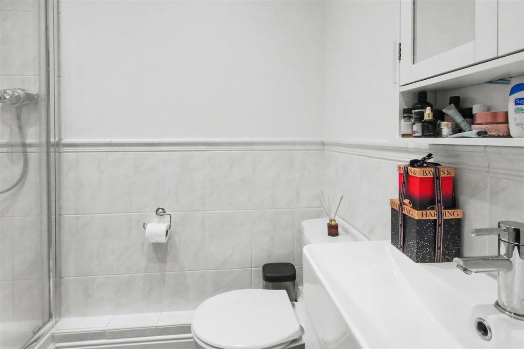 En suite.jpg