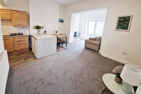 2 bedroom flat to rent, Wordsworth Avenue, Roath, CF24