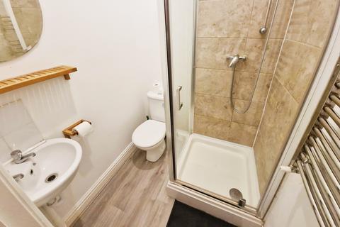 2 bedroom flat to rent, Wordsworth Avenue, Roath, CF24