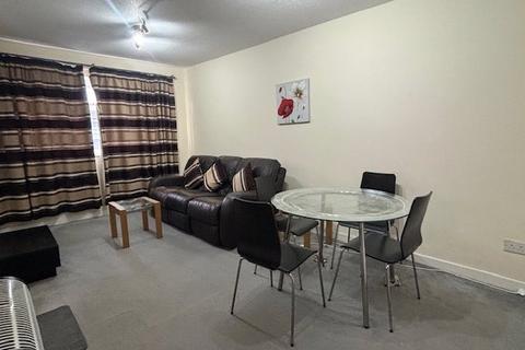 1 bedroom flat to rent, Elmwood Court, Elm Street, Caerdydd, CF24