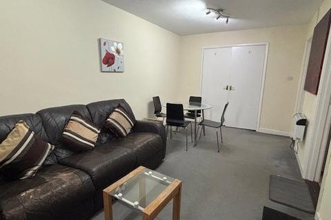 1 bedroom flat to rent, Elmwood Court, Elm Street, Caerdydd, CF24