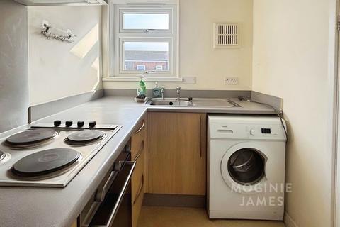 undefined, Elm Street, Roath, Cardiff, CF24