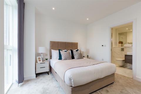 2 bedroom apartment to rent, The Avenue, Queens Park NW6