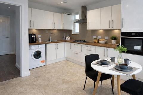2 bedroom semi-detached bungalow to rent, Dudley Road, Harrow