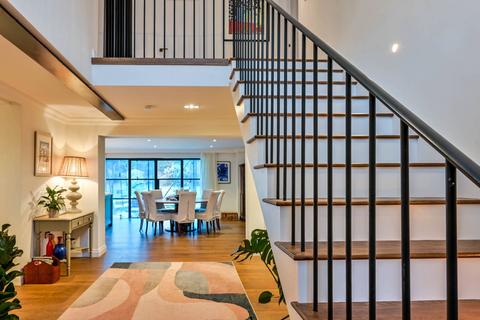 undefined, Tilehouse Road, Guildford, GU4