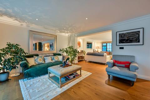 undefined, Tilehouse Road, Guildford, GU4