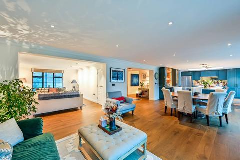 undefined, Tilehouse Road, Guildford, GU4