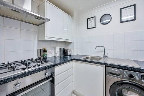 undefined, Lower Guildford Road, Knaphill, Woking, GU21