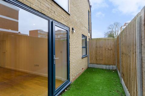 1 bedroom flat to rent, High Street, New Malden, KT3