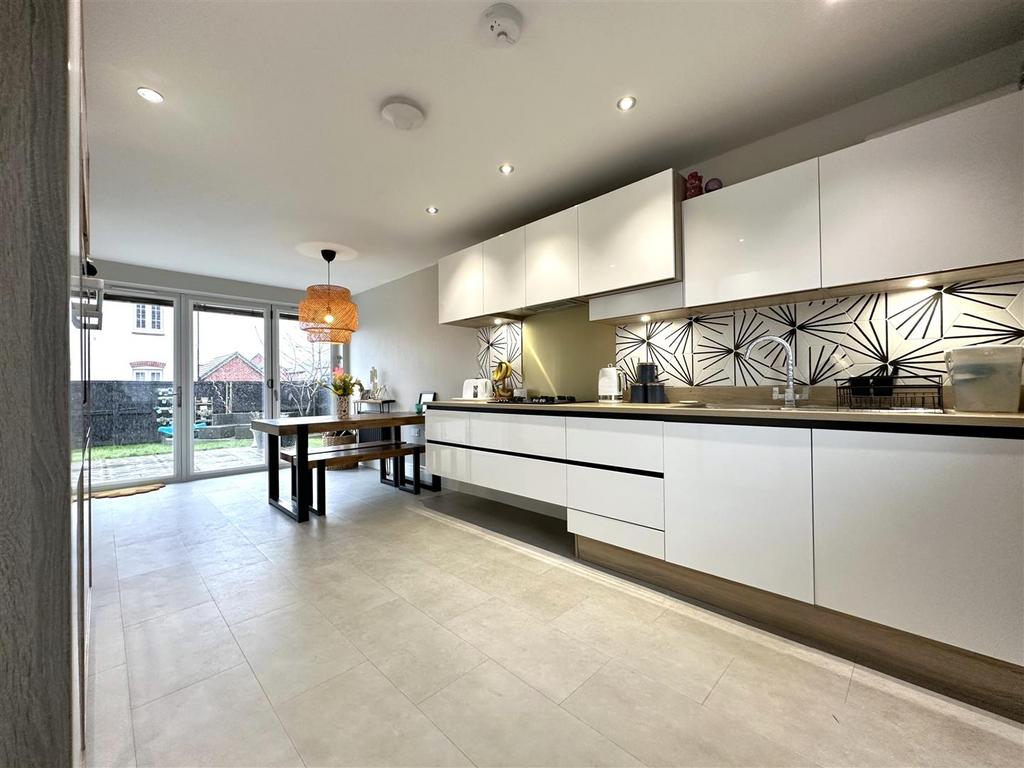 Dining Kitchen 189