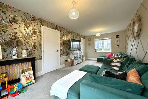 4 bedroom detached house for sale, Ribbon Pond Drive, Middlebeck, Newark