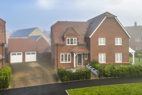 WILLIAM MORRIS WAY, SWINDON SN25