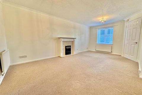 3 bedroom detached house to rent, Brecon Close, Paignton, TQ4 7GF