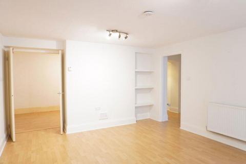 undefined, Portsmouth Road, Esher, Surrey, KT10