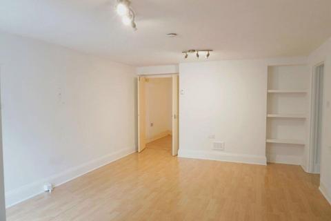 undefined, Portsmouth Road, Esher, Surrey, KT10