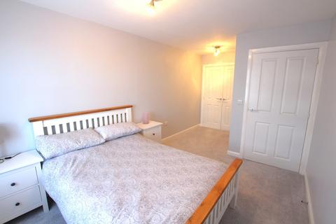 undefined, Porter Square, Grantham