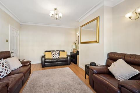 undefined, Erlesmere Gardens, Ealing, London, W13