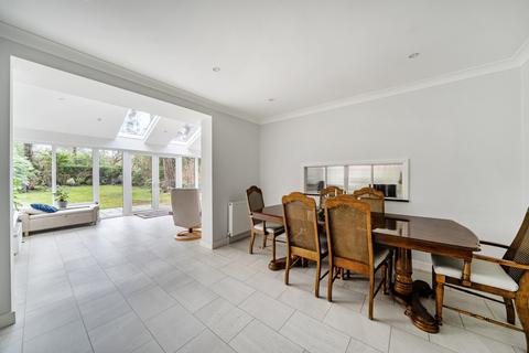 undefined, Dean Close, Pyrford, GU22