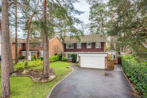 undefined, Dean Close, Pyrford, GU22