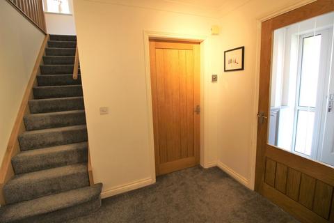 4 bedroom detached house for sale, Swallow Fold, Glossop SK13