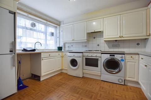 3 bedroom flat to rent, Marsh Hall, Talisman Way, Wembley