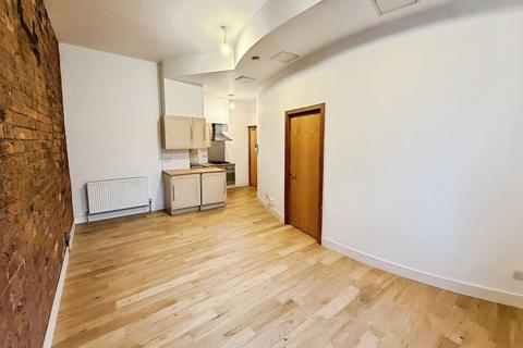 1 bedroom apartment for sale, Simpsons Fold East, 26 Dock Street