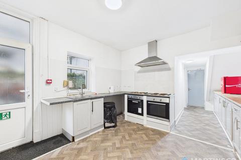 6 bedroom terraced house for sale, Livingstone Road, Lancashire FY1
