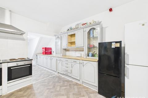 6 bedroom terraced house for sale, Livingstone Road, Lancashire FY1