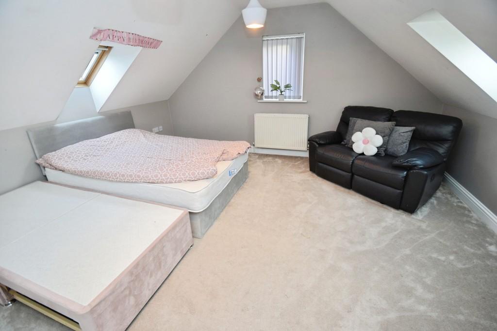 983f633d-Attic 20 Bedroom