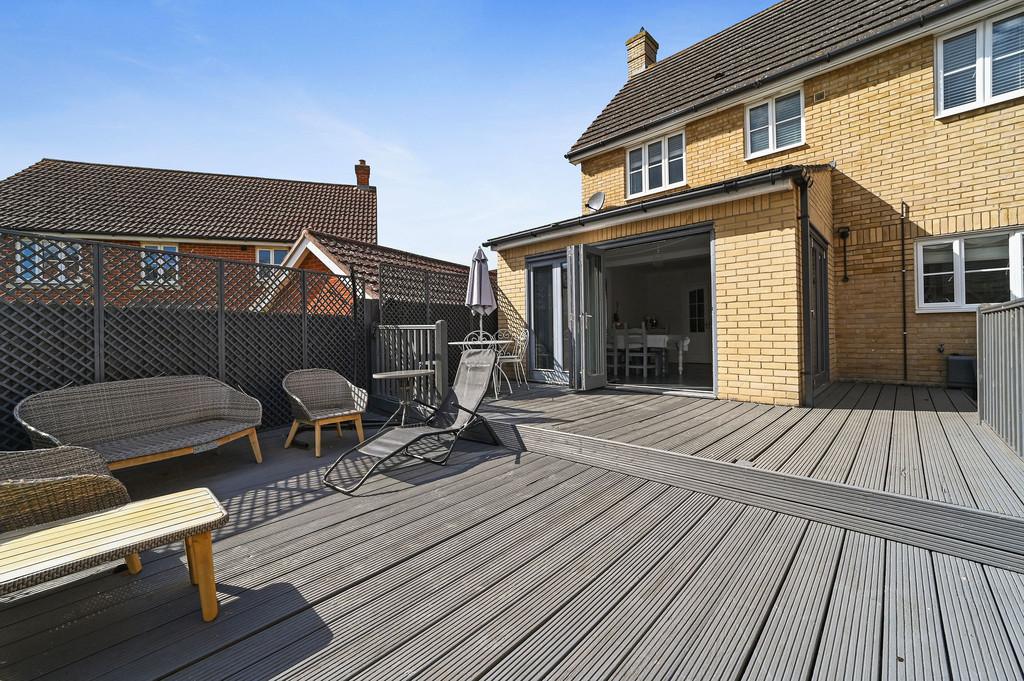 PT-DB(WP)-9 Lark Close-19