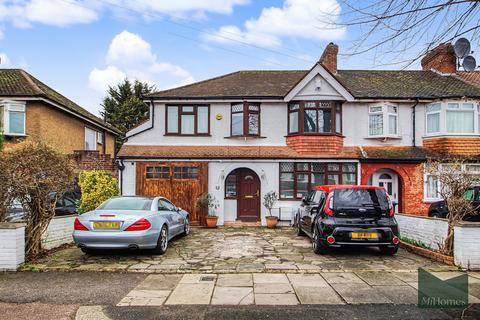 4 bedroom semi-detached house for sale, Lancing Gardens