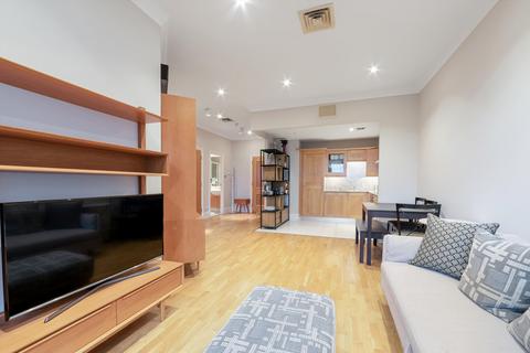2 bedroom flat to rent, Whitehouse Apartments, 9 Belvedere Road, London SE1