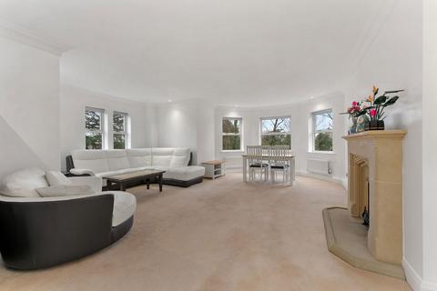 3 bedroom flat for sale, Stanhope Road, Altrincham WA14