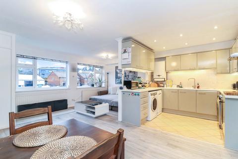 2 bedroom flat for sale, Berkhampstead Road, Chesham HP5