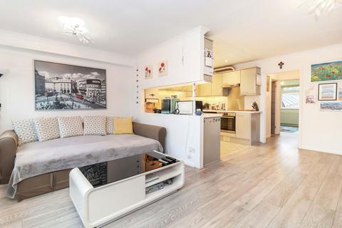 2 bedroom flat for sale, Berkhampstead Road, Chesham HP5