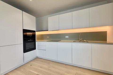 2 bedroom flat to rent, 8 Pilot Walk, Greenwich Peninsula, London SE10