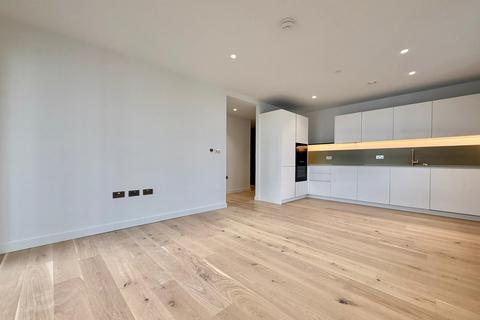 2 bedroom flat to rent, 8 Pilot Walk, Greenwich Peninsula, London SE10