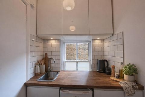 undefined, Gloucester Road, SW7, South Kensington