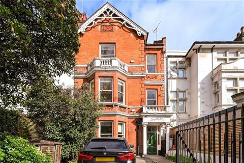 2 bedroom flat to rent, London W2