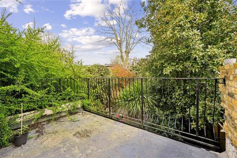 2 bedroom flat to rent, London W2
